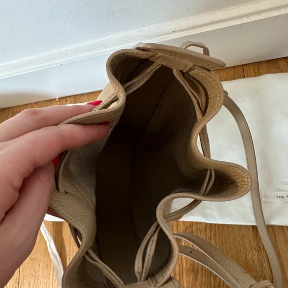 The Row Drawstring Pouch Bucket Bag Peebled Leather Beige Deerskin - Picture 12 of 12